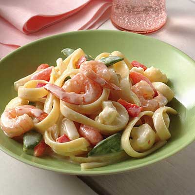 Shrimp & Vegetable Fettuccine Alfredo