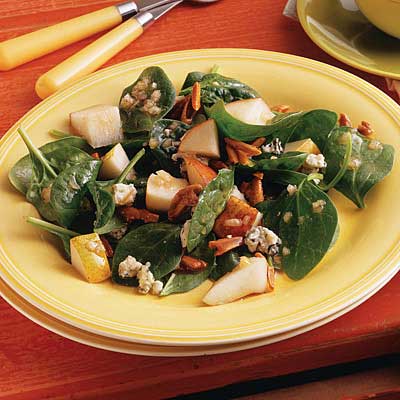 Spinach, Pear & Almond Salad