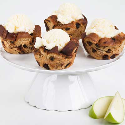 Cinnamon Raisin Bread Apple Cupcakes