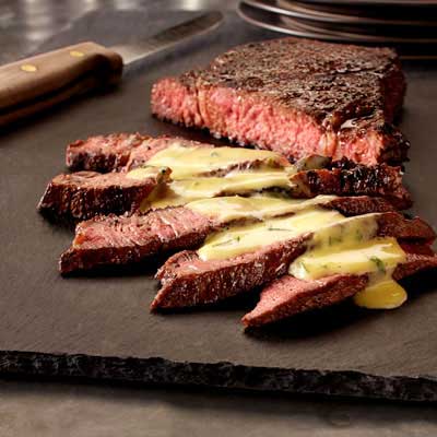 Chile Seared Steak With Cilantro Lime Hollandaise Sauce