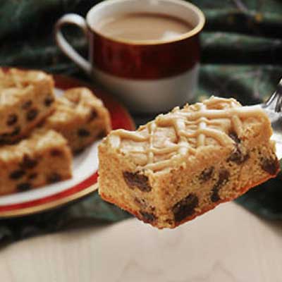 White Chocolate Cappuccino Raisin Bars