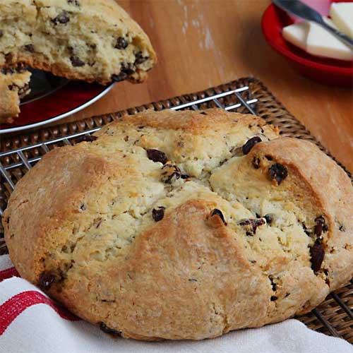 Raisin Soda Bread