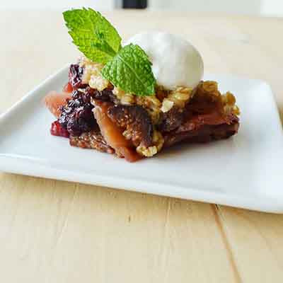 Apple, Fig and Blackberry Crisp