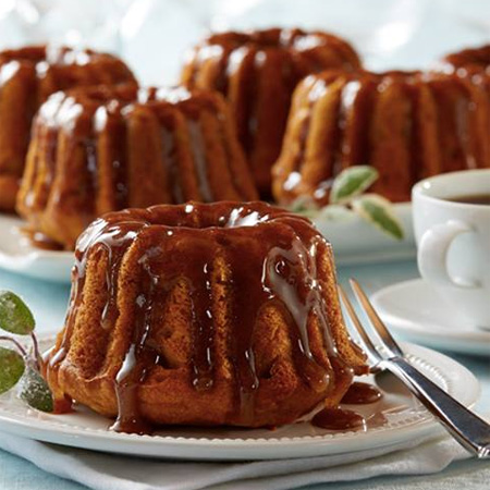 Mini Caramel Pumpkin Bundt Cakes