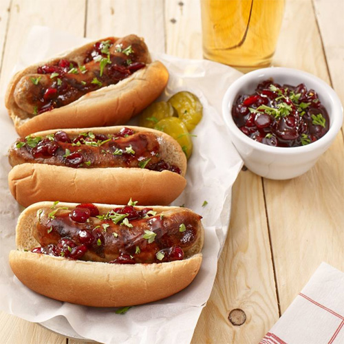 Sausages with Chunky Cranberry-Beer Topping