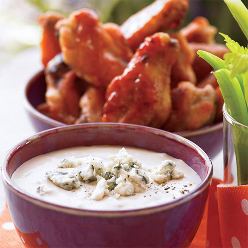 Hot Wings with Blue Cheese Dipping Sauce