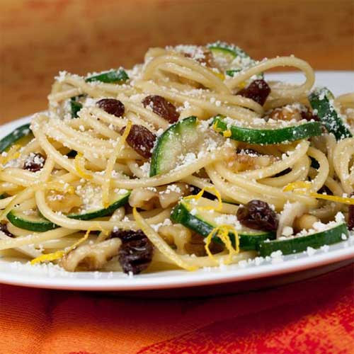 Lemon-Garlic Pasta with Zucchini and Raisins