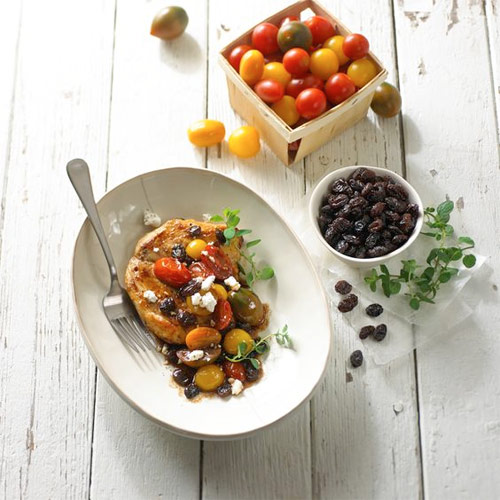 Skillet Chicken with Tomato, Raisins and Feta