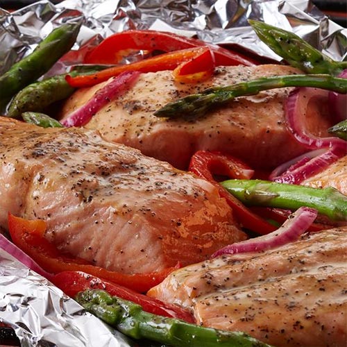 Grilled Salmon & Asparagus Packets
