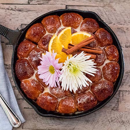 Cinnamon Honey Pull-Apart Rolls